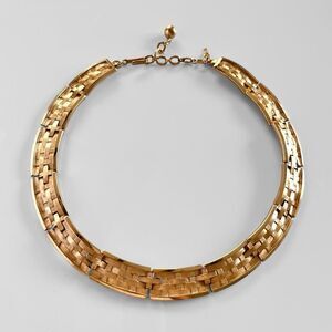 Vintage Crown Trifari Gold Basketweave Collar Necklace